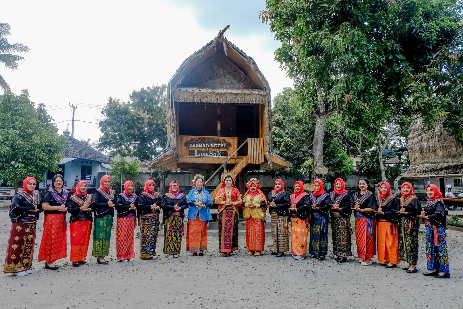 Desa Tenun Sukarara