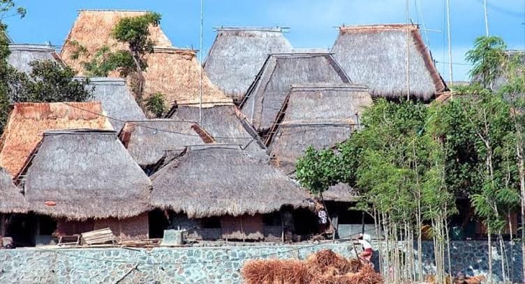 Desa Tenun Sukarara