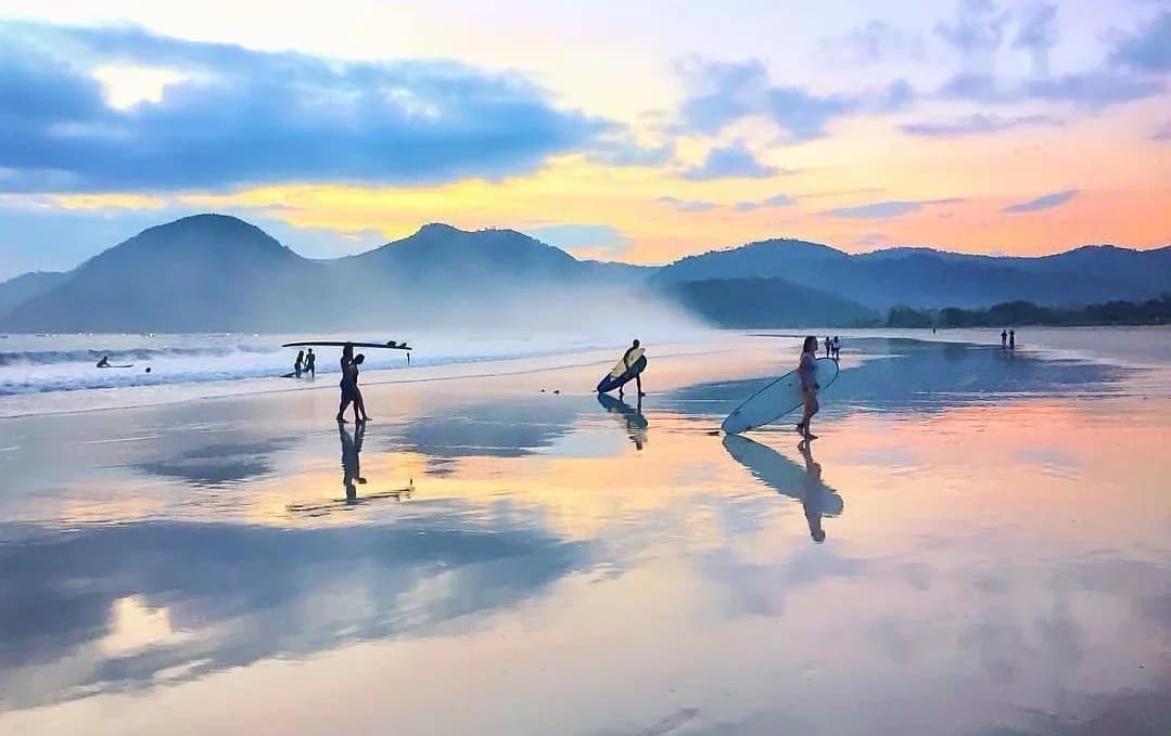 Pantai Selong Belanak